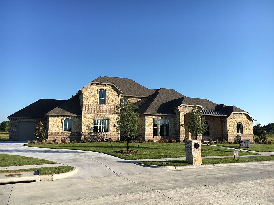 1st image of 864 Tranquility Dr