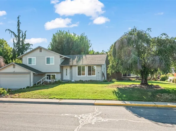 938 College Street, Wenatchee, WA 98801