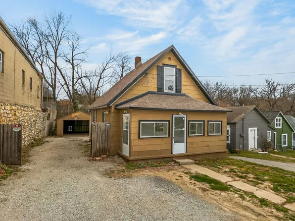 221 N Crysler Ave, Independence, MO 64050