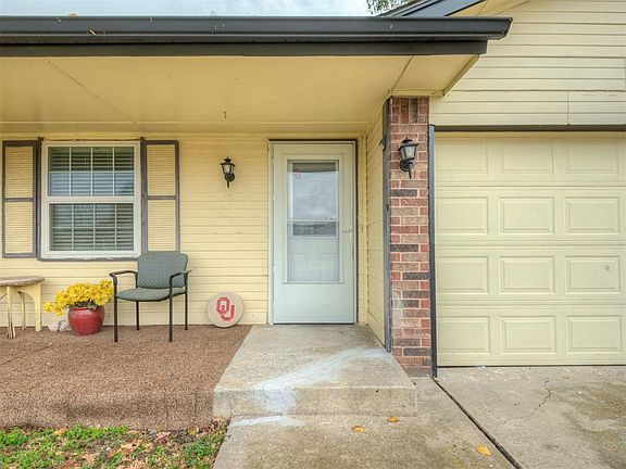 5th image of 16 Pentree Dr