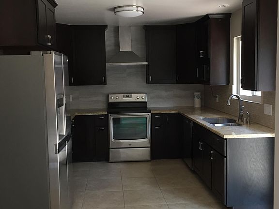 3rd image of 4162 Manzanita Dr