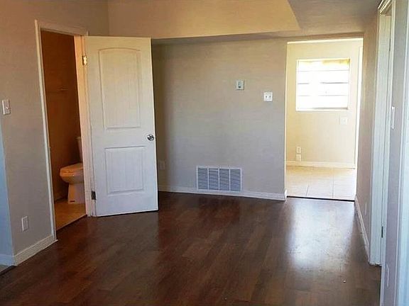 4th image of 3104 Idalia Ave