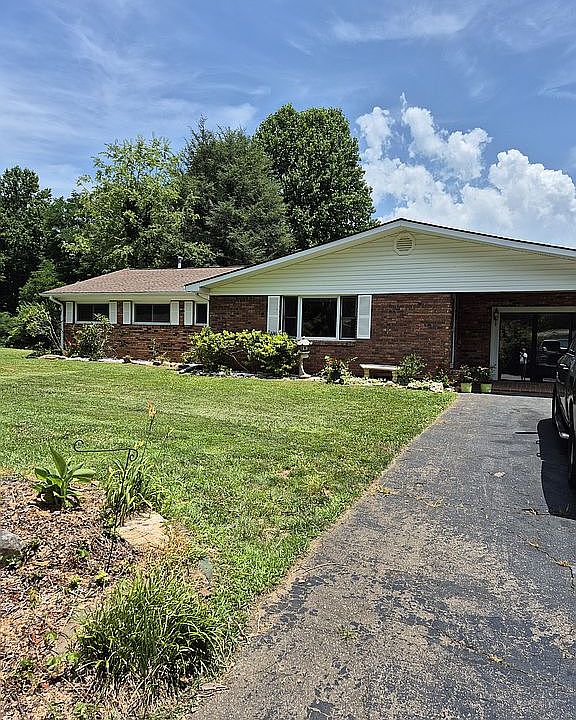 2nd image of 111 Woodland Dr
