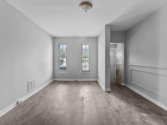 4th image of 1706 N Milton Ave