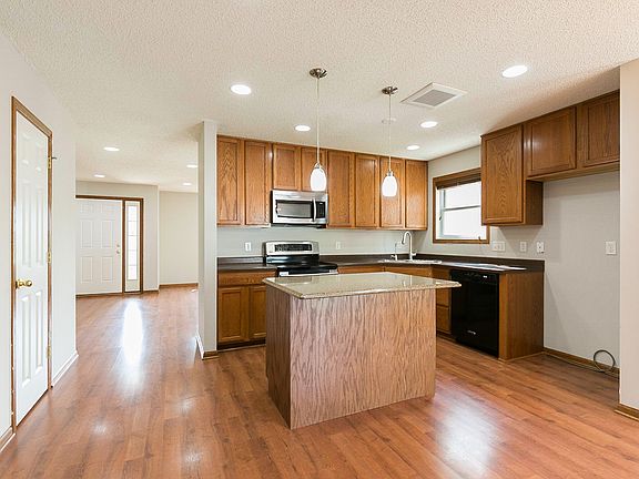 5th image of 11285 Beechwood Ln