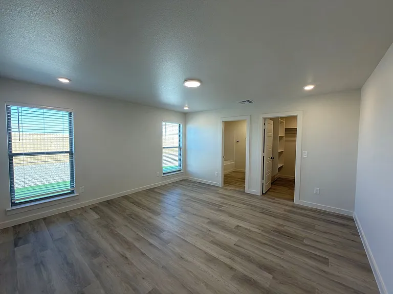 1209 Cottonwood Ave — Photo 6