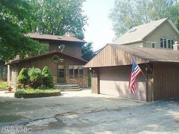 2nd image of 8956 Hamilton Dr