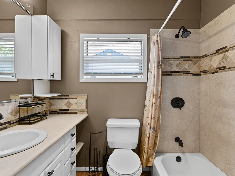 Bathroom #2