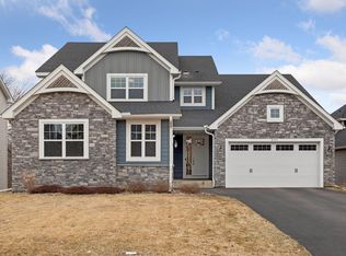 6331 Apple Ct, Inver Grove Heights, MN 55077