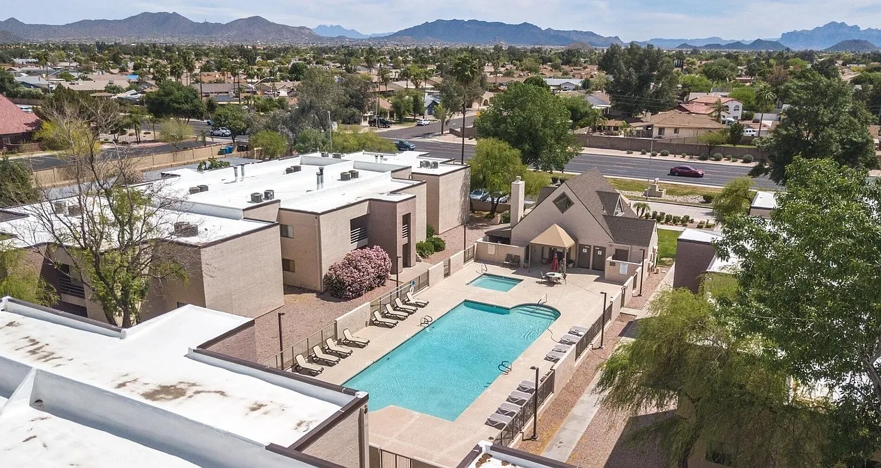 1 bed, 742 sqft, $1,250 — Photo 1