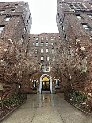 Rented by BSRG Realty | media 16