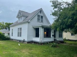 1113 Washington St, Beardstown, IL 62618