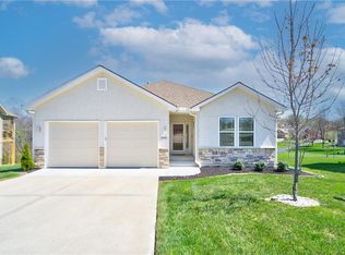 3900 NW Eclipse Pl, Blue Springs, MO 64015