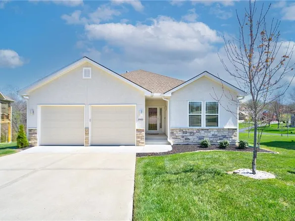 3900 NW Eclipse Pl, Blue Springs, MO 64015