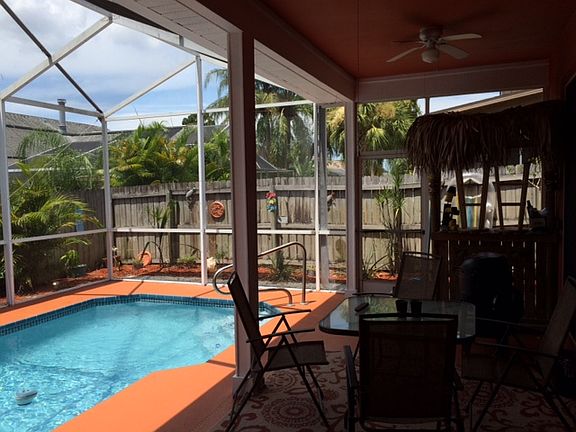 Pool area with Tiki Bar