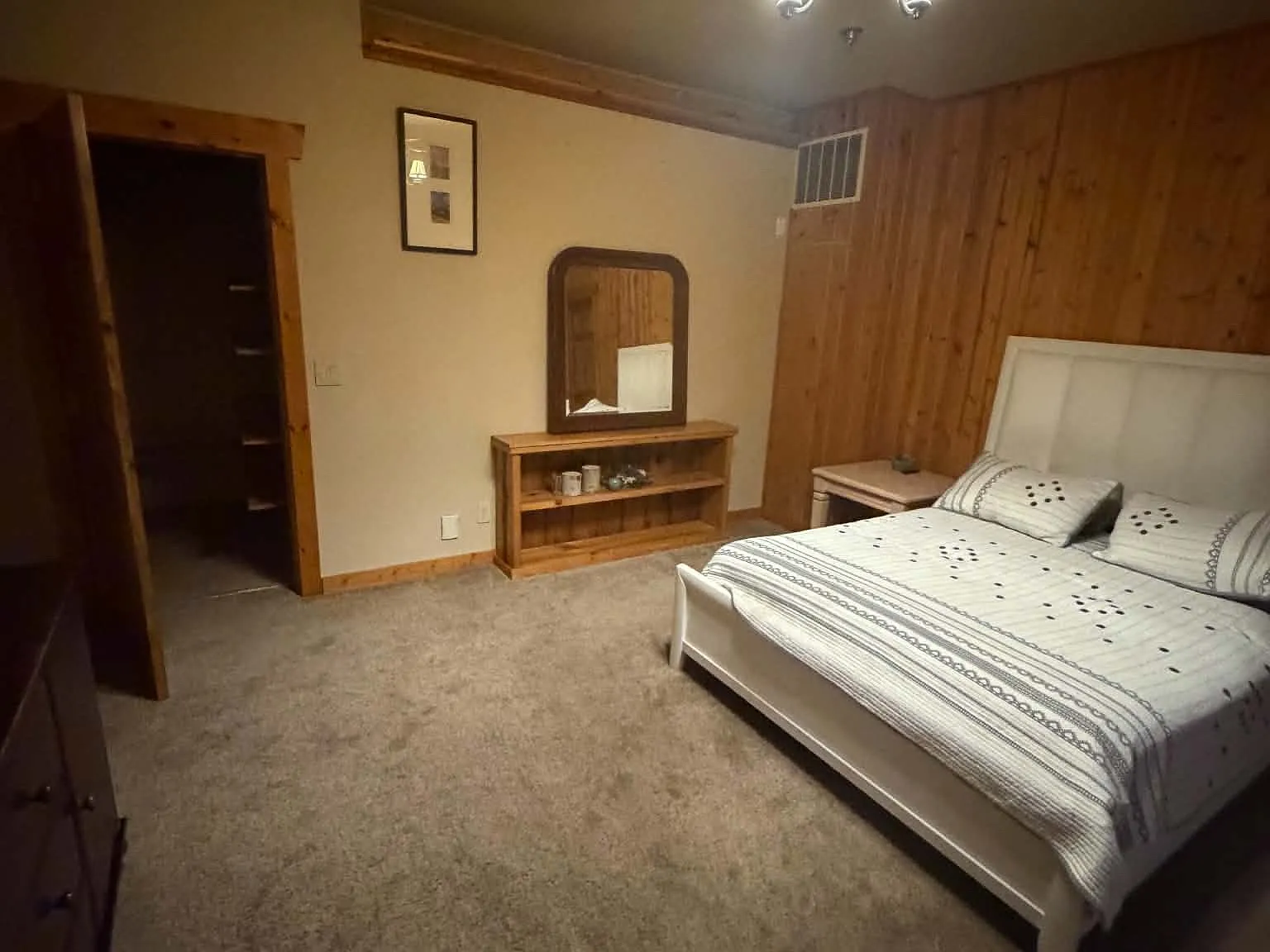 2 bed, 1000 sqft, $1,750 — Photo 1
