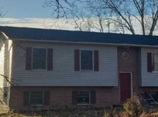 426 Sugar Maple Rd, Front Royal, VA 22630