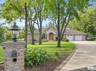 8 The Elms, Springfield, IL 62712