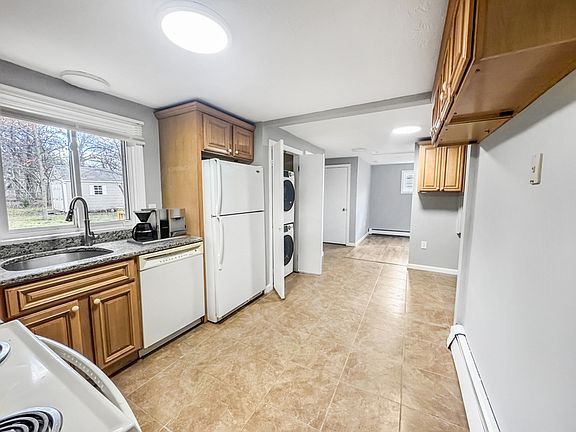 4th image of 8 Millbrook Rd