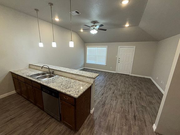 5th image of 3327 Bordon Dr