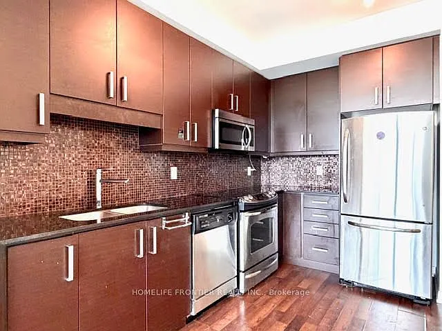 17 Anndale Dr #Penthouse 201 — Photo 14