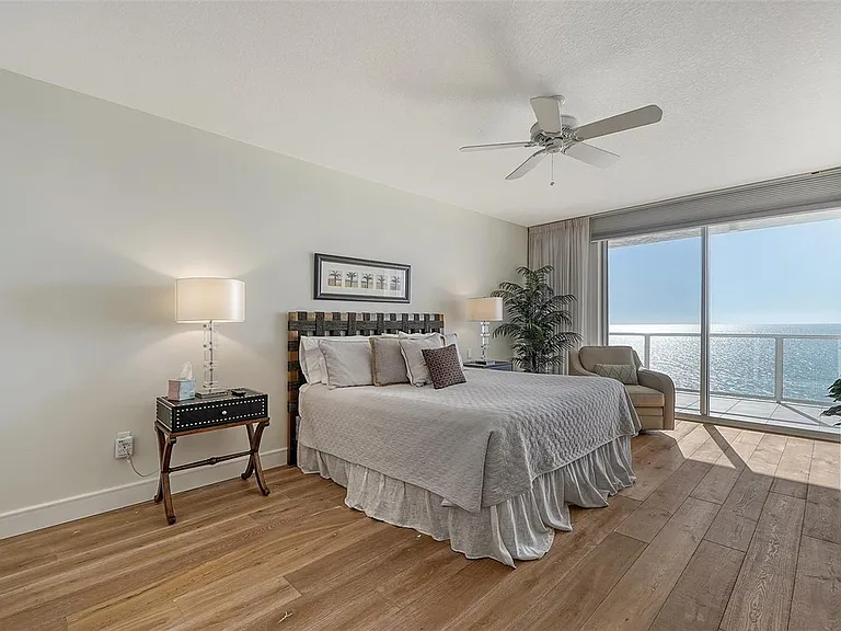 1800 Benjamin Franklin Dr #906-B — Photo 9