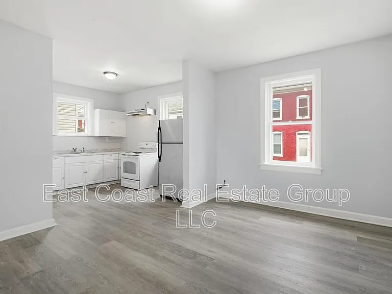 505 W Church St #1W — Photo 5