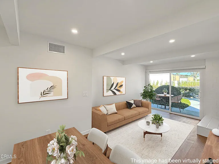 61 Redwood Ave — Photo 6