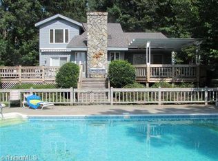 670 Riverwood Dr, Lexington, NC 27292