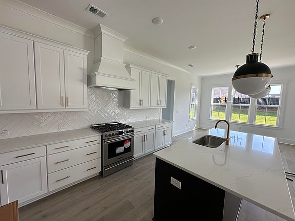 4th image of 313 Sherrod Park Ln