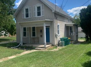 W61N386 Washington Ave, Cedarburg, WI 53012