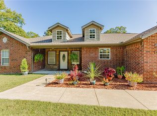 15 Fountainhall Dr, Bella Vista, AR 72715