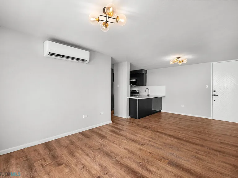 355 Calle Galileo #11L — Photo 16