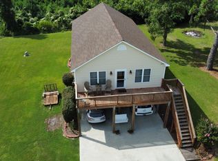 1156 Straits Rd, Smyrna, NC 28579