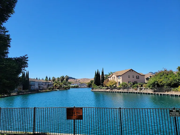 5090 Napa Shore Dr — Photo 40