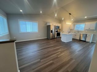 1311 Marlys Dr W, West Fargo, ND 58078