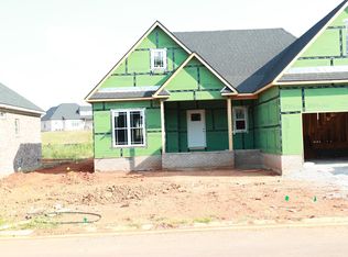 1063 Aristides Dr, Bowling Green, KY 42104