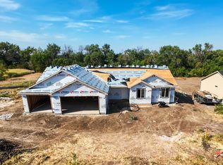 2880 E Ofelia St, Valley Center, KS 67147
