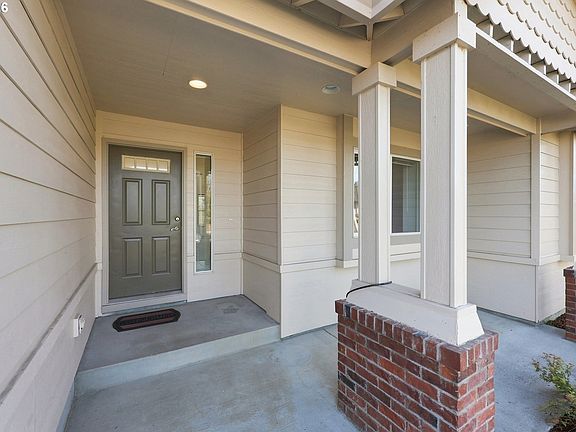 5th image of 3624 NE 217th Ave