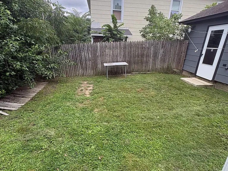 8 Hill St — Photo 15