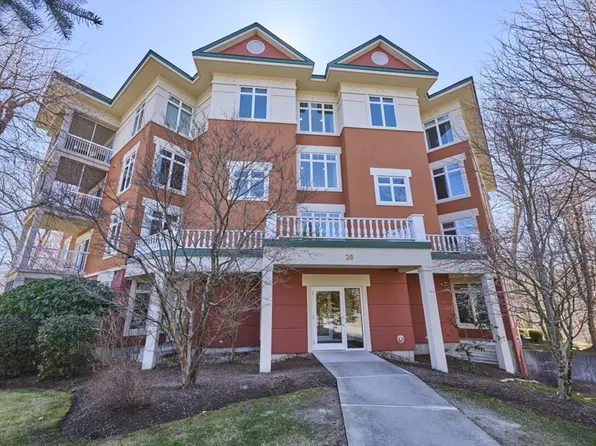 20 Northwood Dr Unit 303, Sudbury, MA 01776