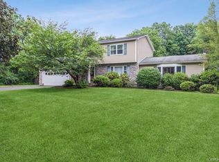8 Newhard Pl, Hopewell Junction, NY 12533