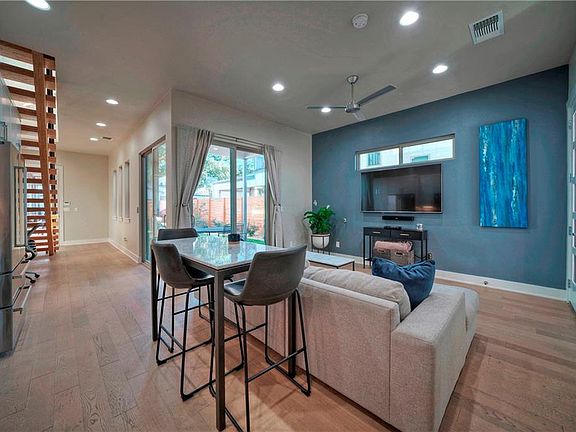 5th image of 4321 Banister Ln #B