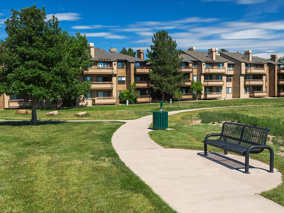 Western Terrace Apartments