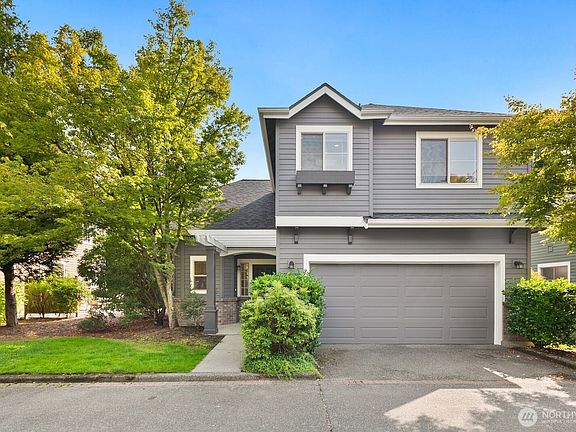 2nd image of 15939 NE 95th Way #12