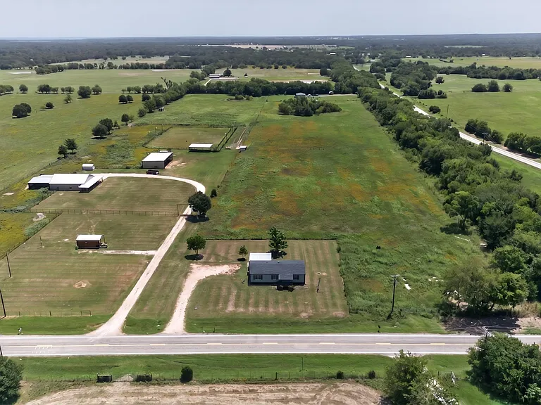 875 W Farm Road 71 — Photo 3