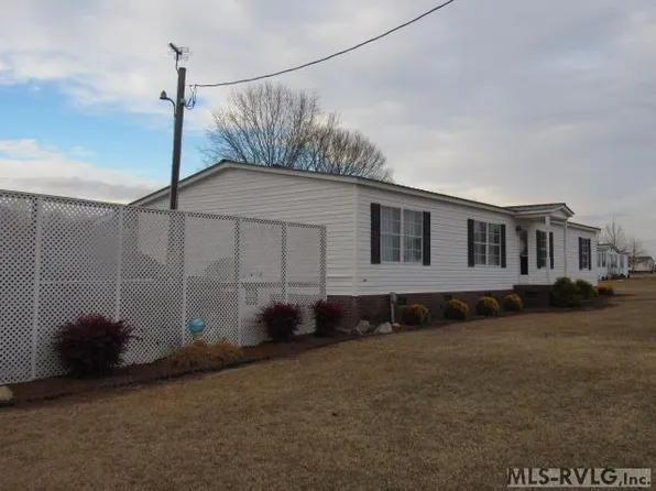 405 Moore Town Rd E, Ahoskie, NC 27910