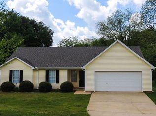 500 Stoney Creek Dr, Winder, GA 30680