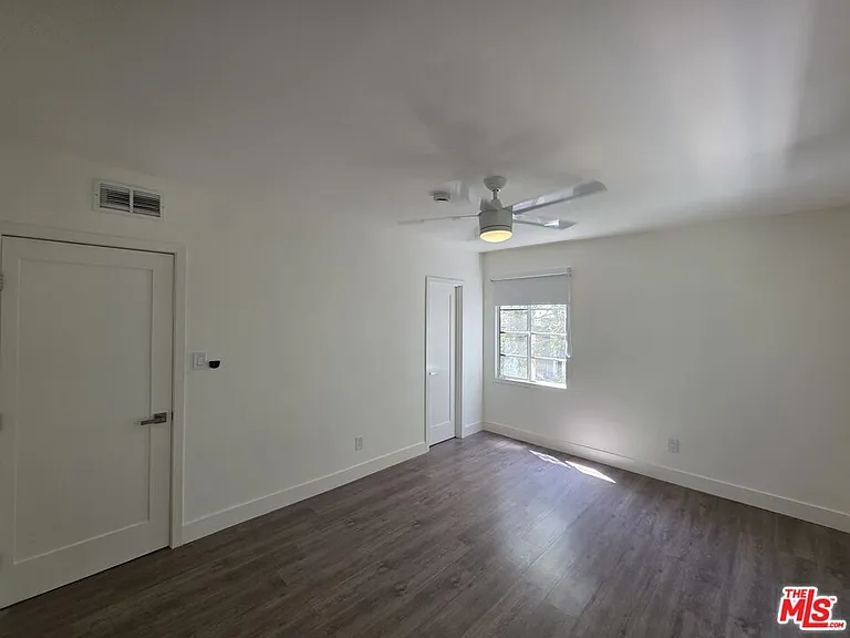 1635 S Beverly Glen Blvd #6 — Photo 5