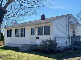 2 Cindy Ln, Groton, CT 06355
